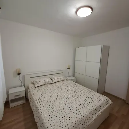 Ana * Baška